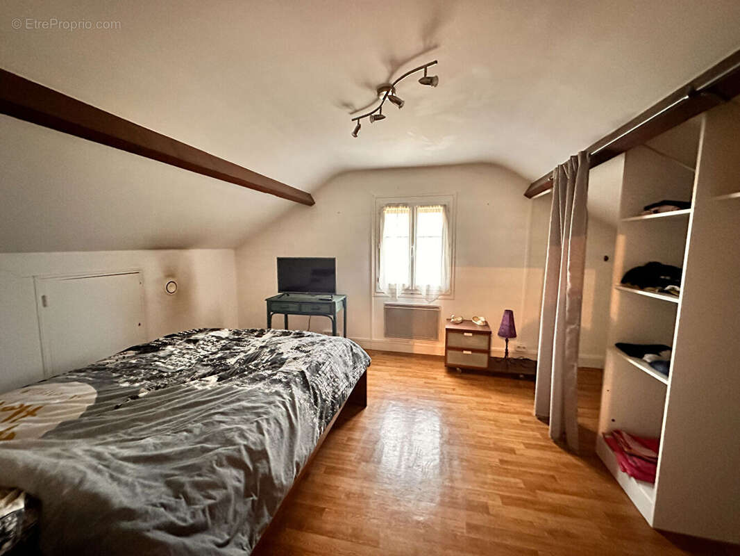 Maison à BRINON-SUR-SAULDRE