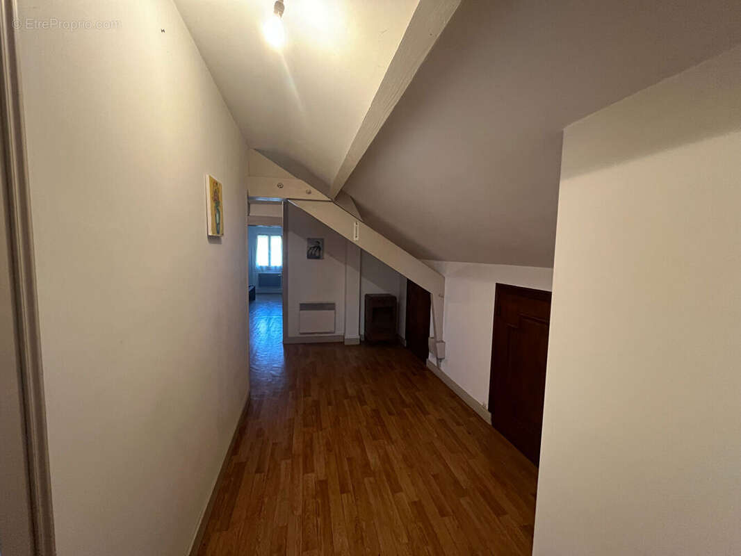 Maison à BRINON-SUR-SAULDRE