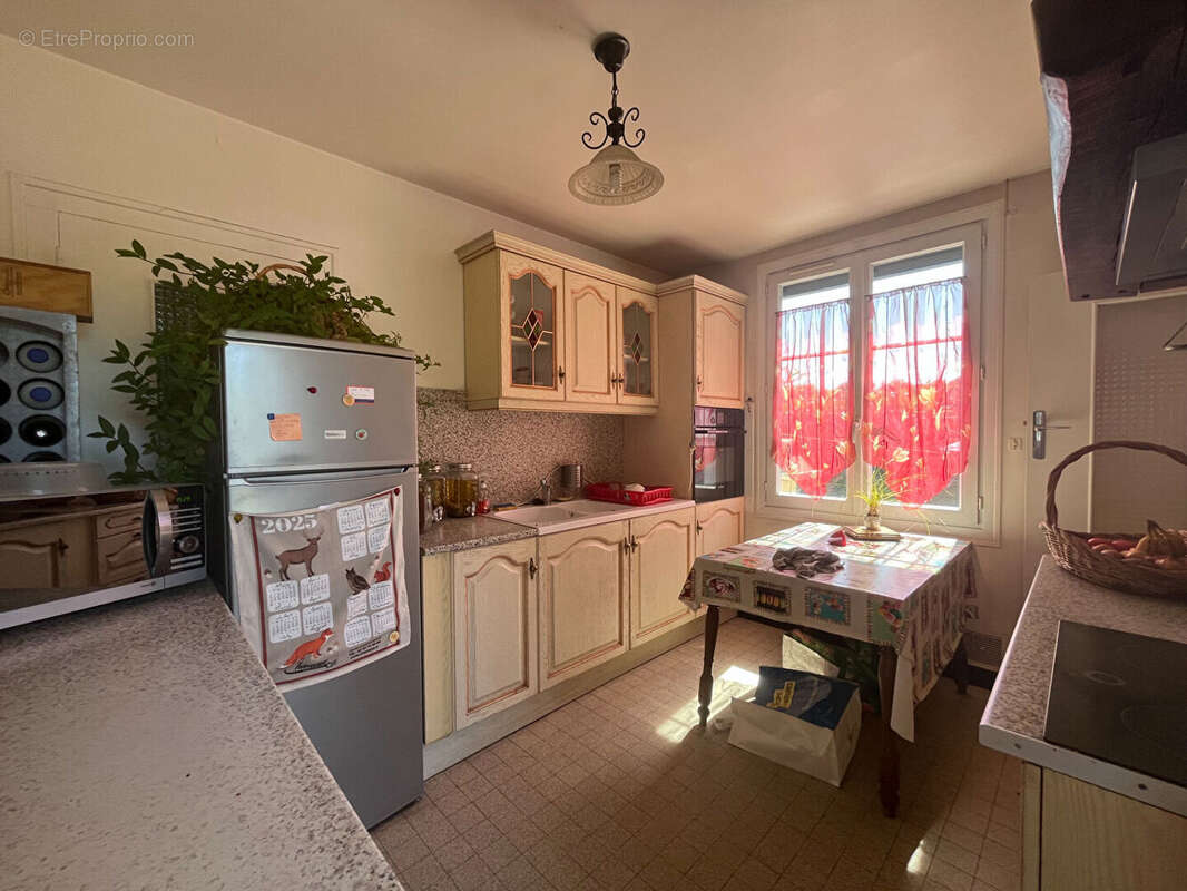 Maison à BRINON-SUR-SAULDRE