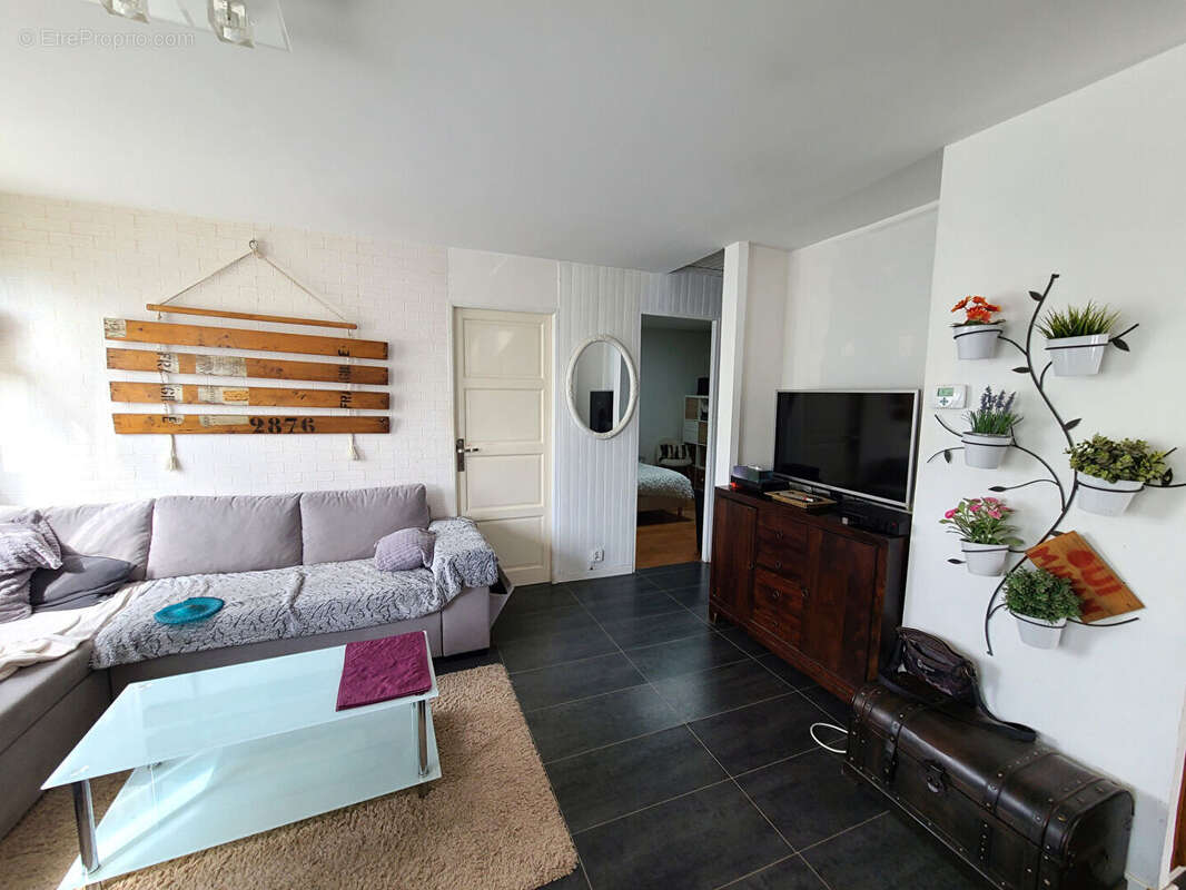 Maison à FONTENAY-LE-FLEURY