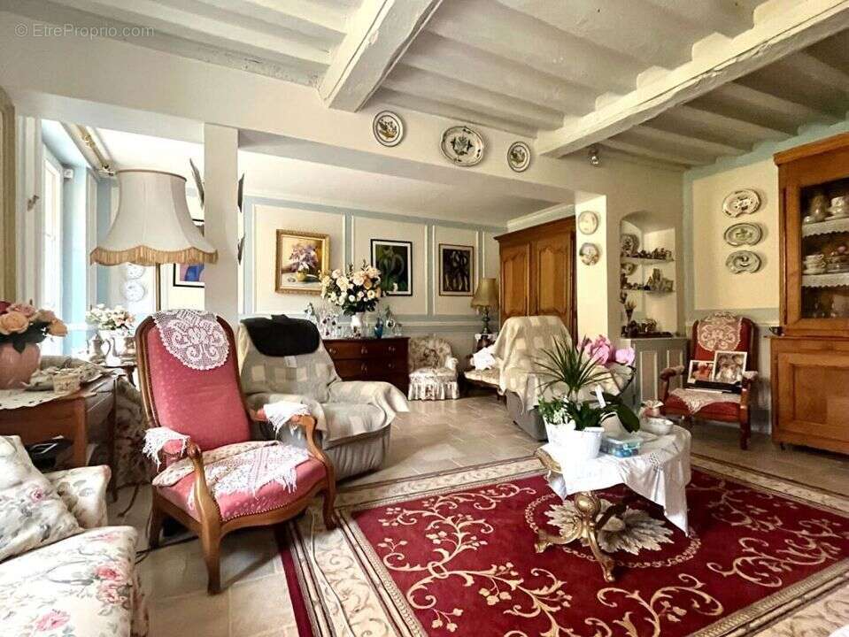 Maison à CHICHEBOVILLE