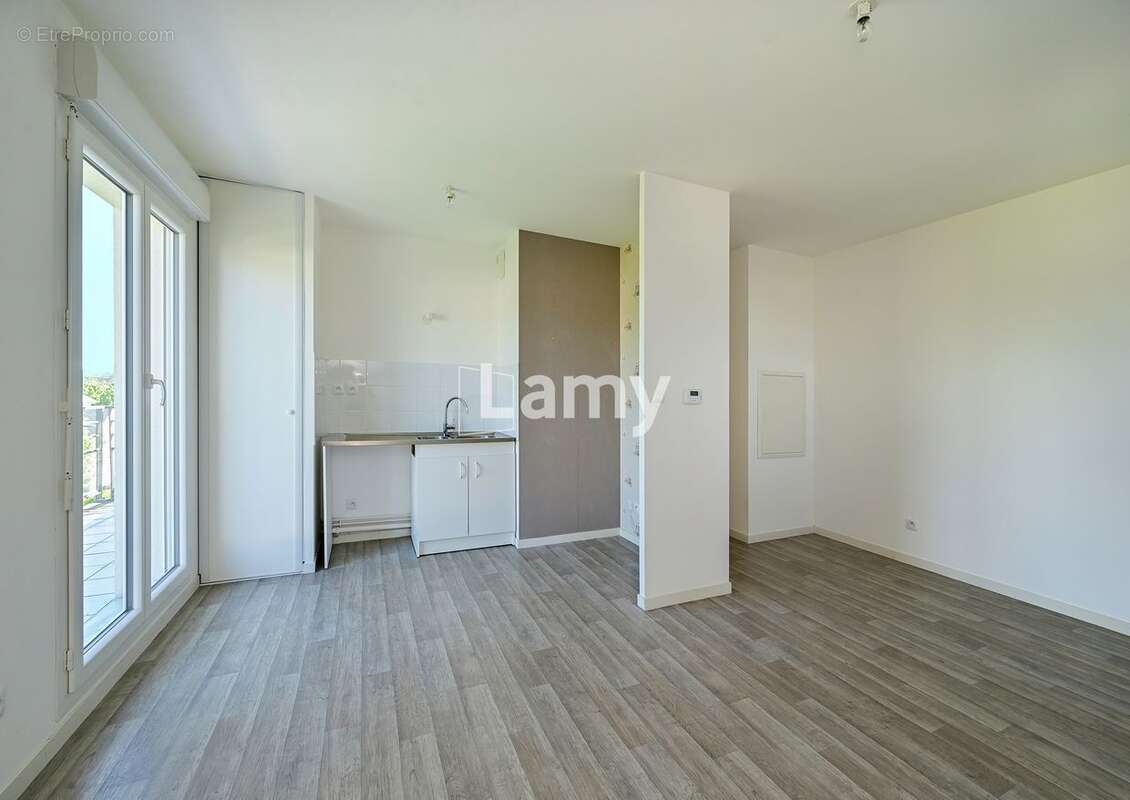 Appartement à SAINT-PRYVE-SAINT-MESMIN