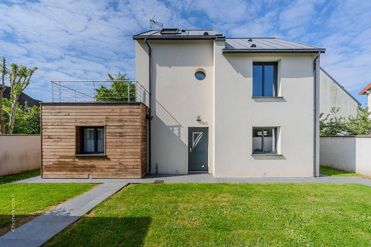 Maison à CHAMPIGNY-SUR-MARNE
