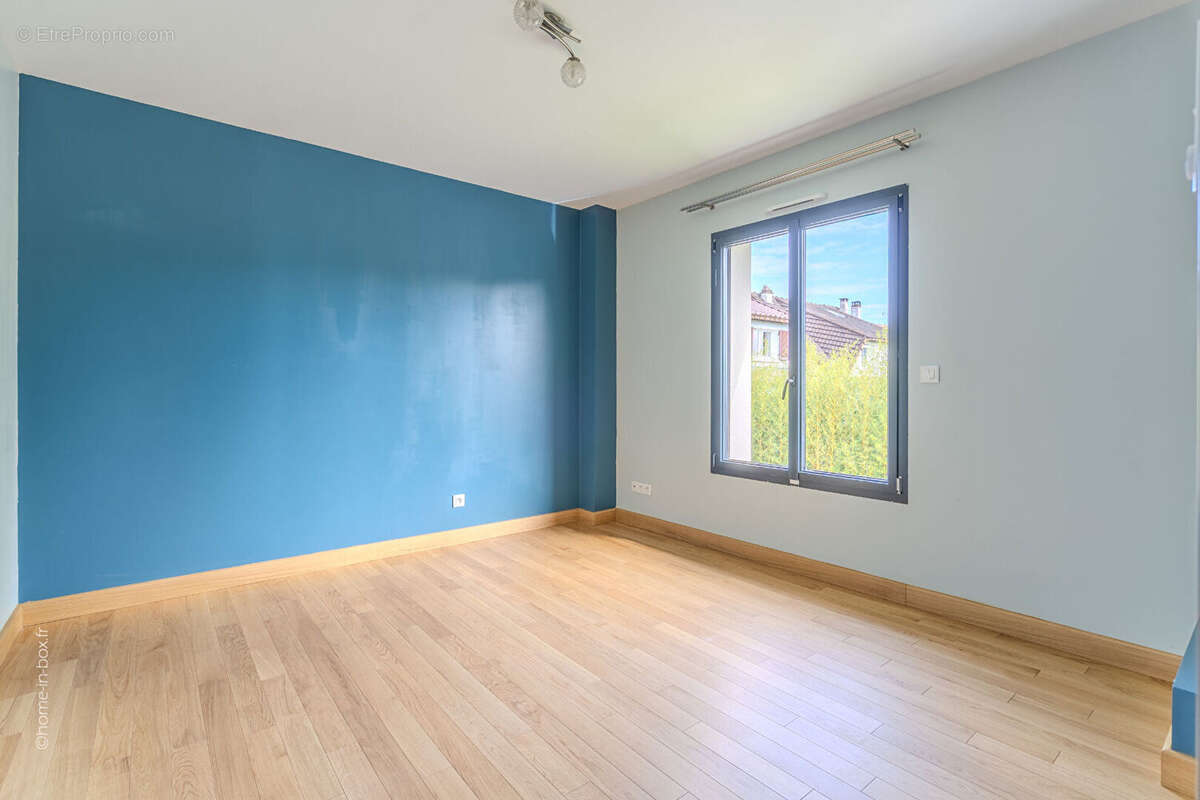 Maison à CHAMPIGNY-SUR-MARNE