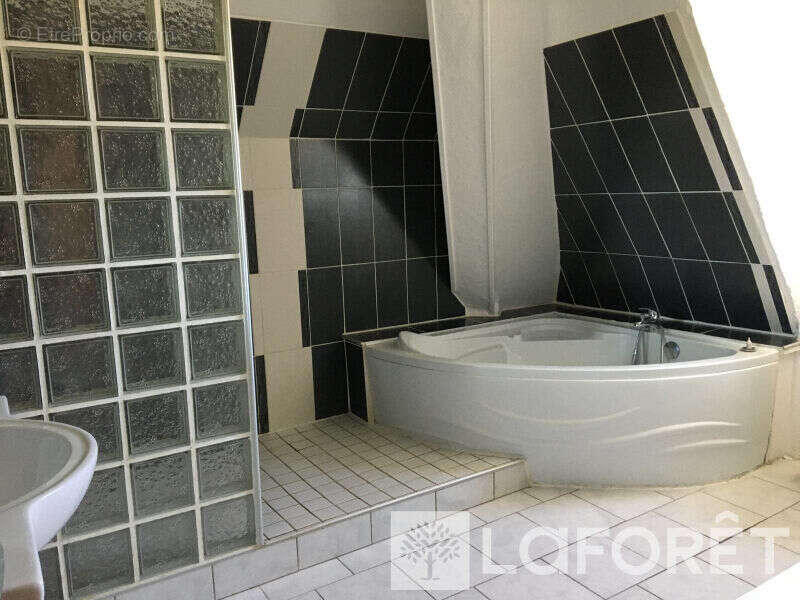 Appartement à L&#039;ISLE-SUR-LE-DOUBS