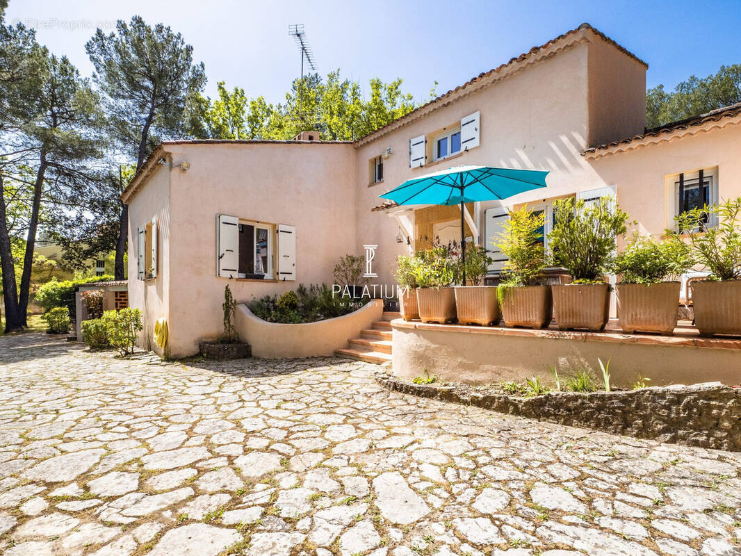 Maison à PIERREVERT