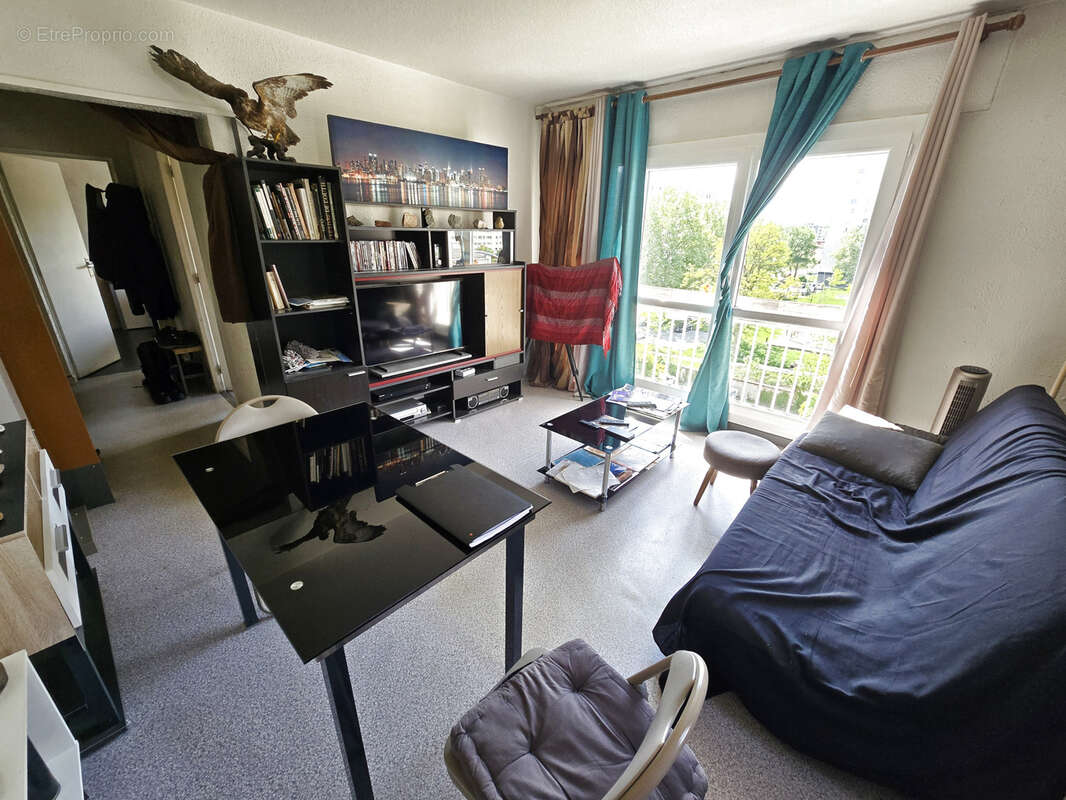 Appartement à LE PONT-DE-CLAIX