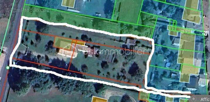 Maison à SAINT-SEURIN-DE-PRATS