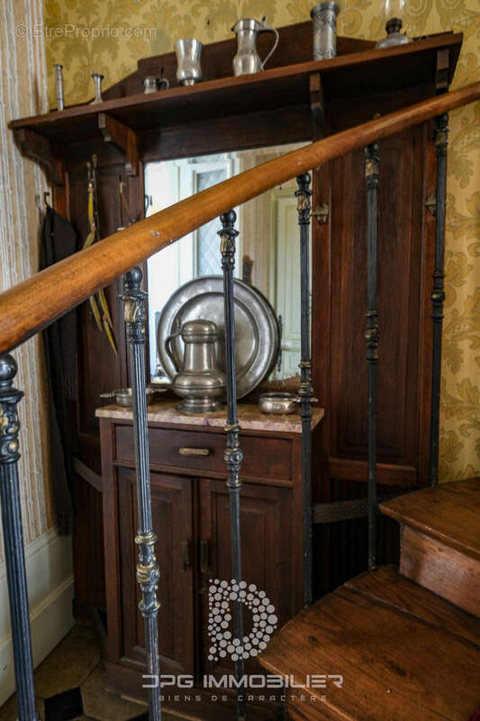 Maison à LA ROCHE-VINEUSE