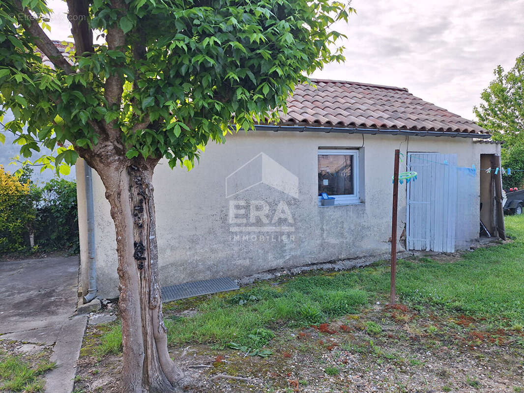 Maison à MONTPON-MENESTEROL