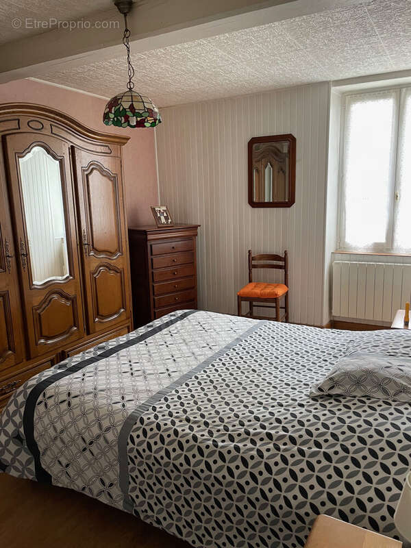 Maison à LA CLAYETTE