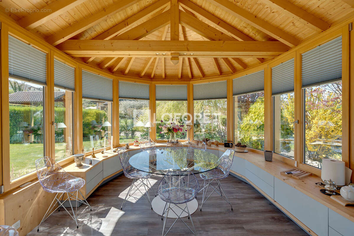 Maison à NEUVECELLE