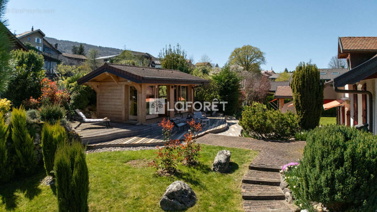 Maison à NEUVECELLE