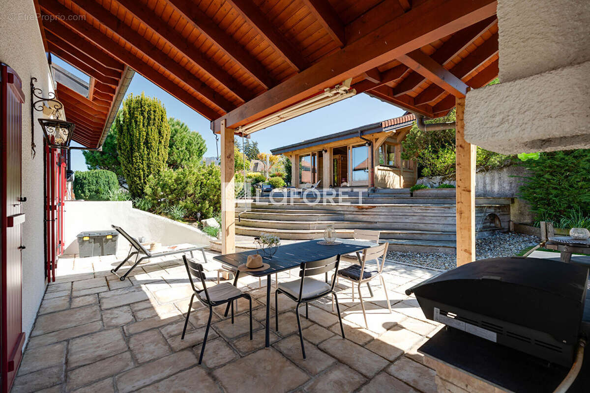 Maison à NEUVECELLE