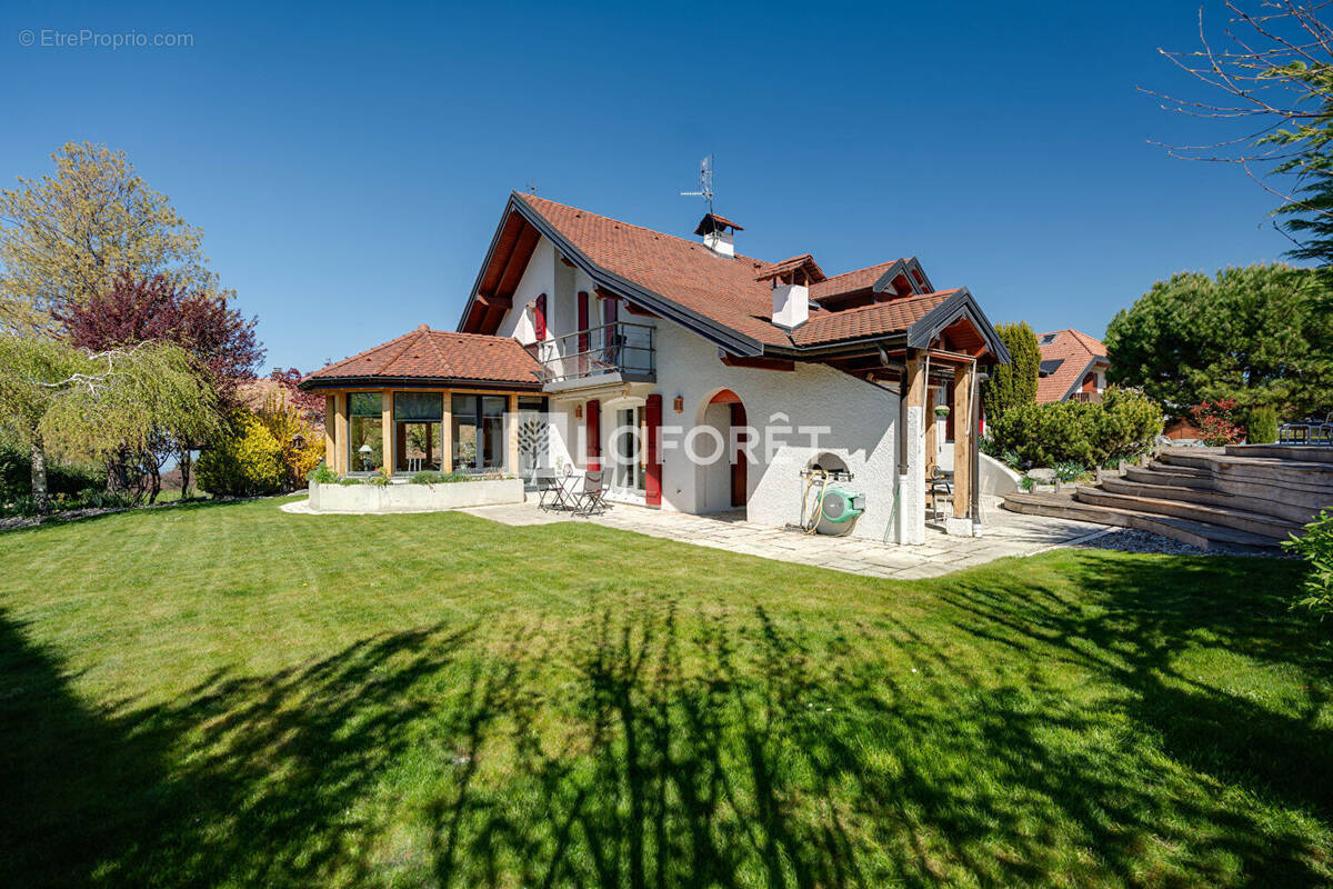 Maison à NEUVECELLE