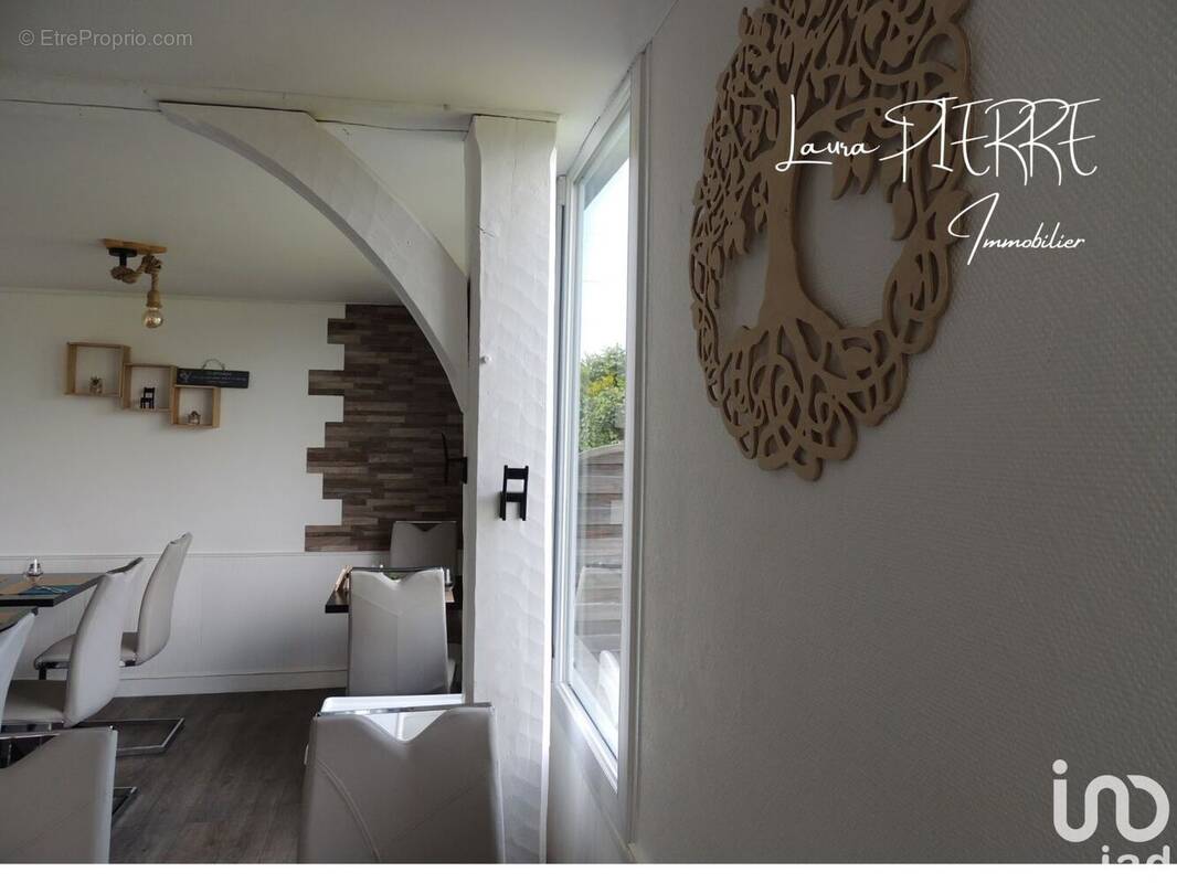 Photo 1 - Commerce à TROARN