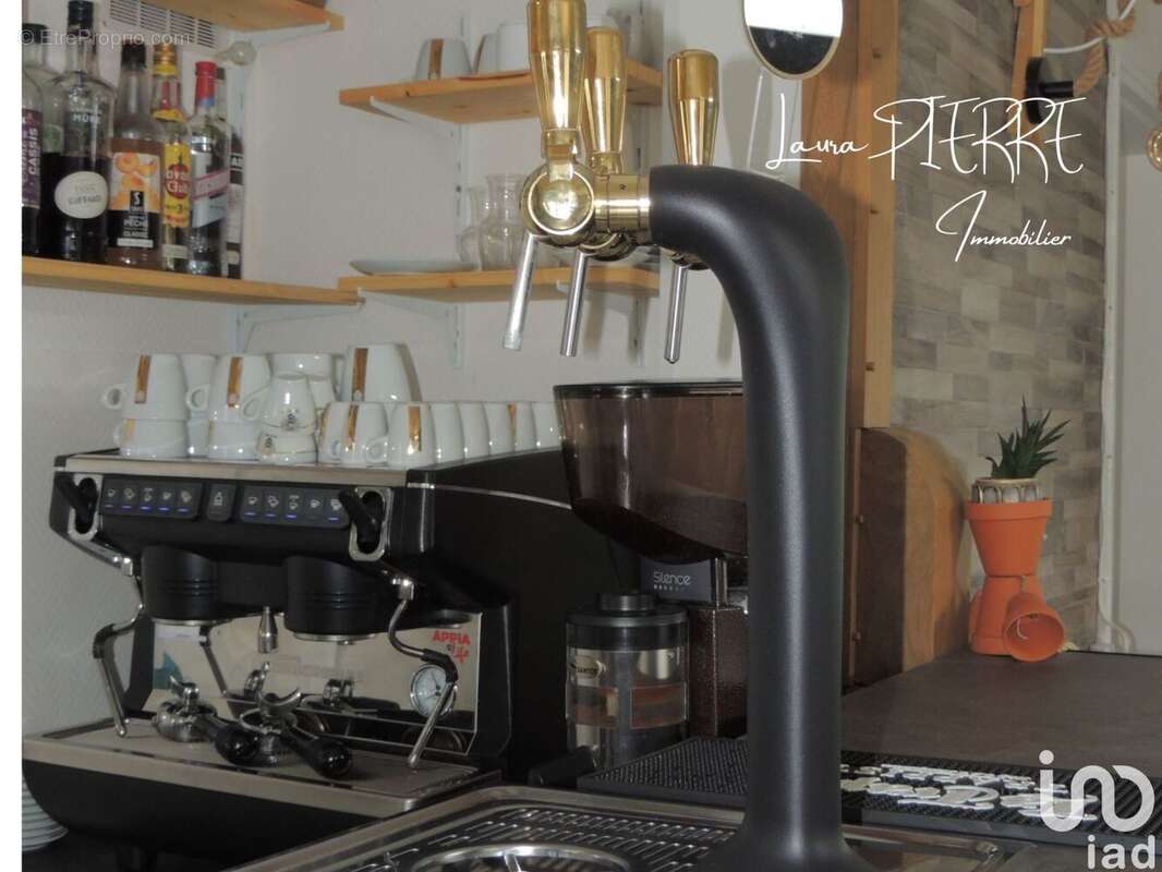 Photo 2 - Commerce à TROARN