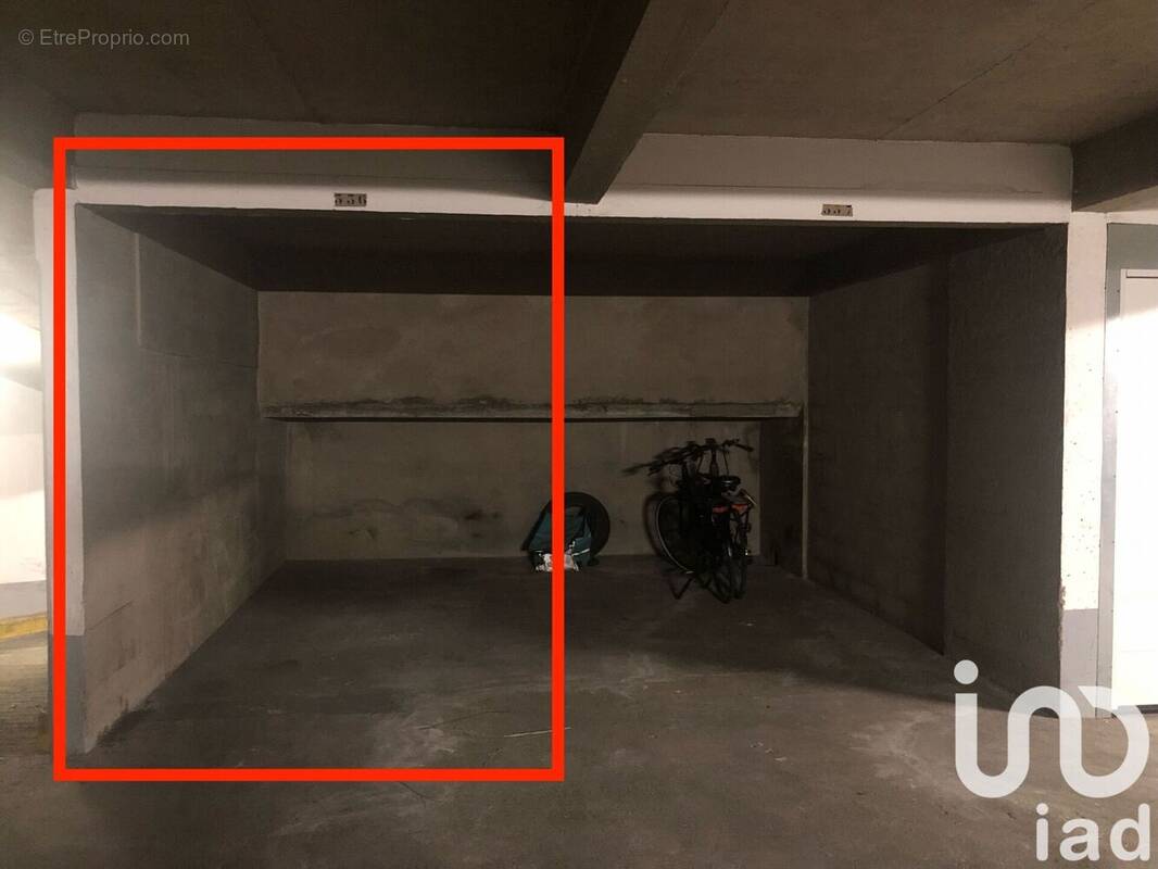 Photo 1 - Parking à PARIS-14E