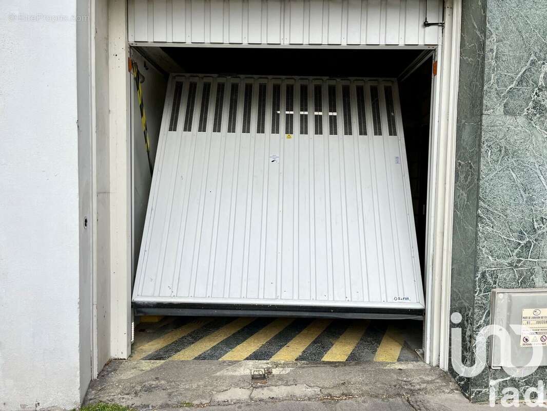 Photo 6 - Parking à PARIS-14E