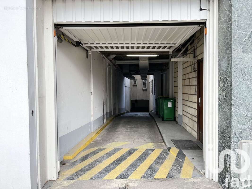 Photo 8 - Parking à PARIS-14E