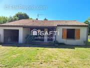 Photo 1 - Maison à CHANIERS