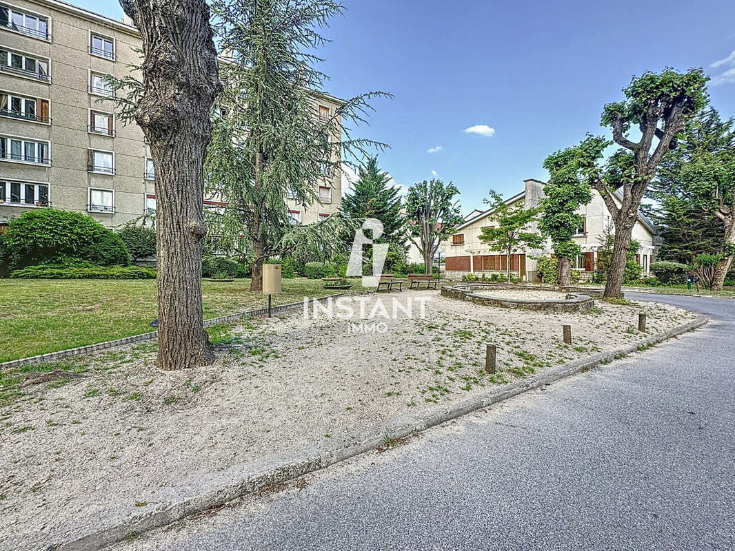 Appartement à SAINT-MAUR-DES-FOSSES