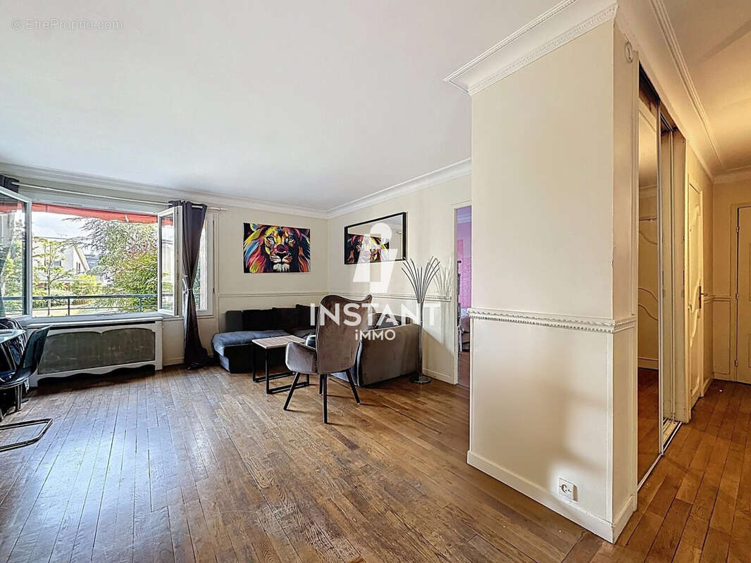 Appartement à SAINT-MAUR-DES-FOSSES