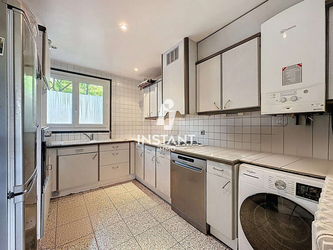 Appartement à SAINT-MAUR-DES-FOSSES