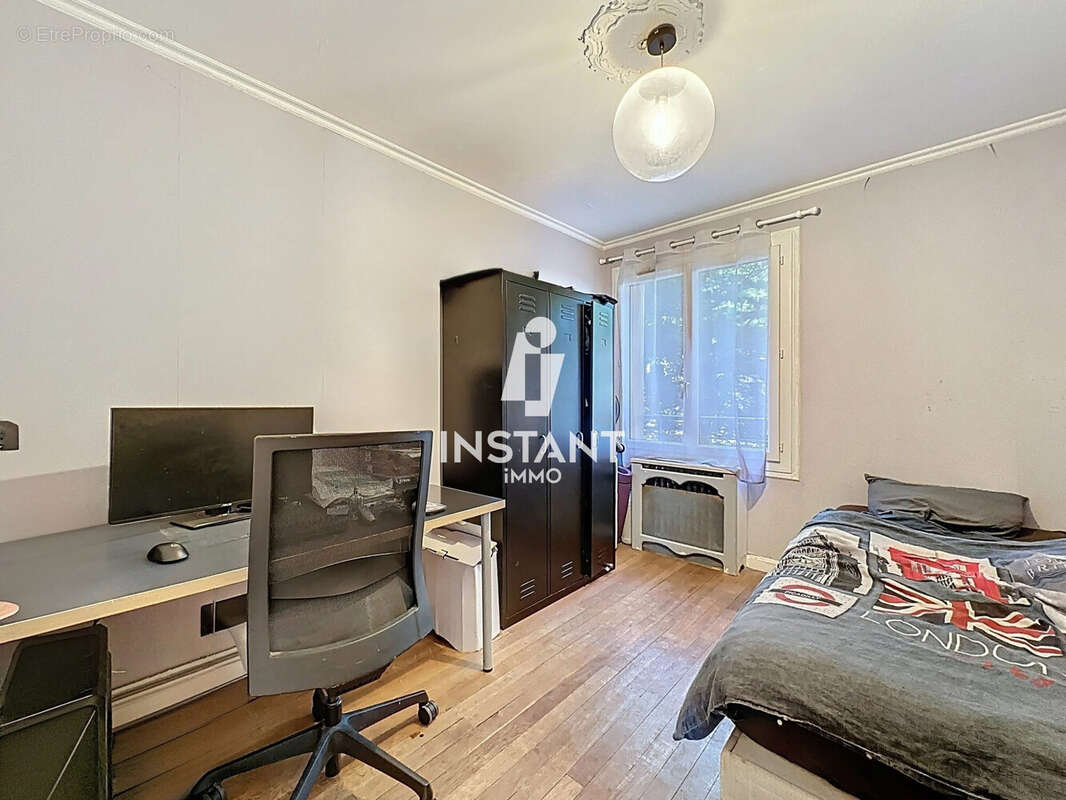 Appartement à SAINT-MAUR-DES-FOSSES