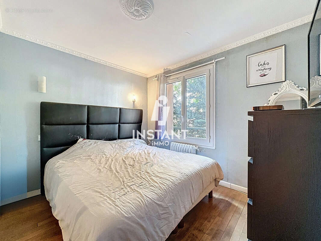 Appartement à SAINT-MAUR-DES-FOSSES