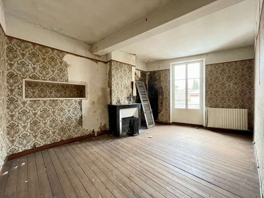 Appartement à CONFOLENS