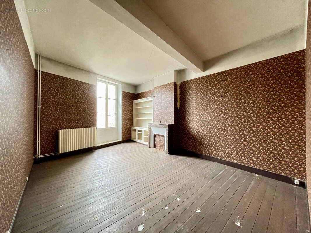 Appartement à CONFOLENS