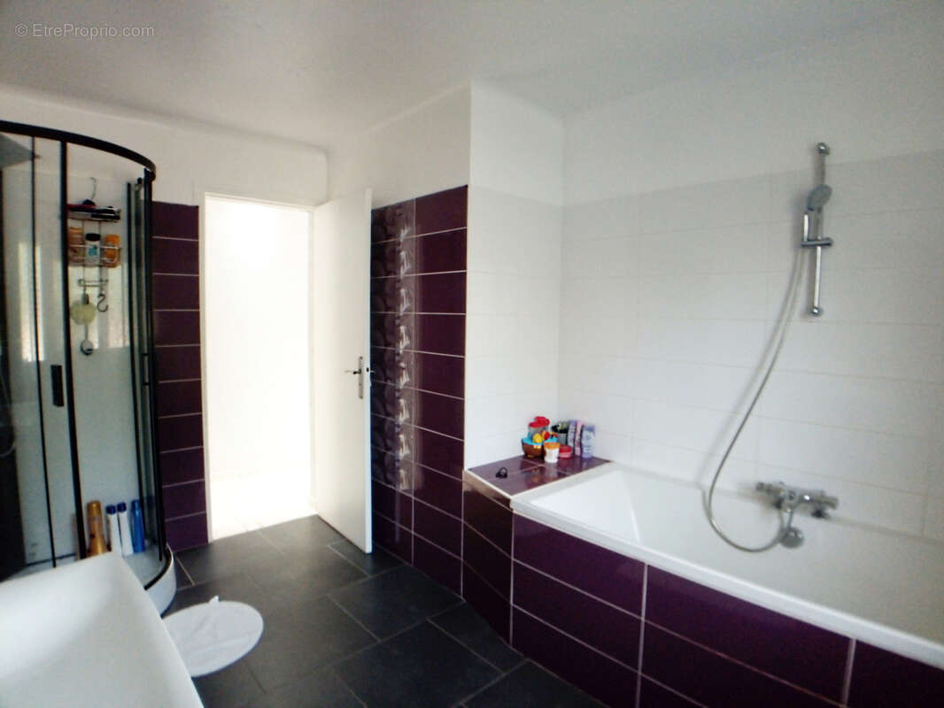 Maison à ANGERVILLE-LA-CAMPAGNE