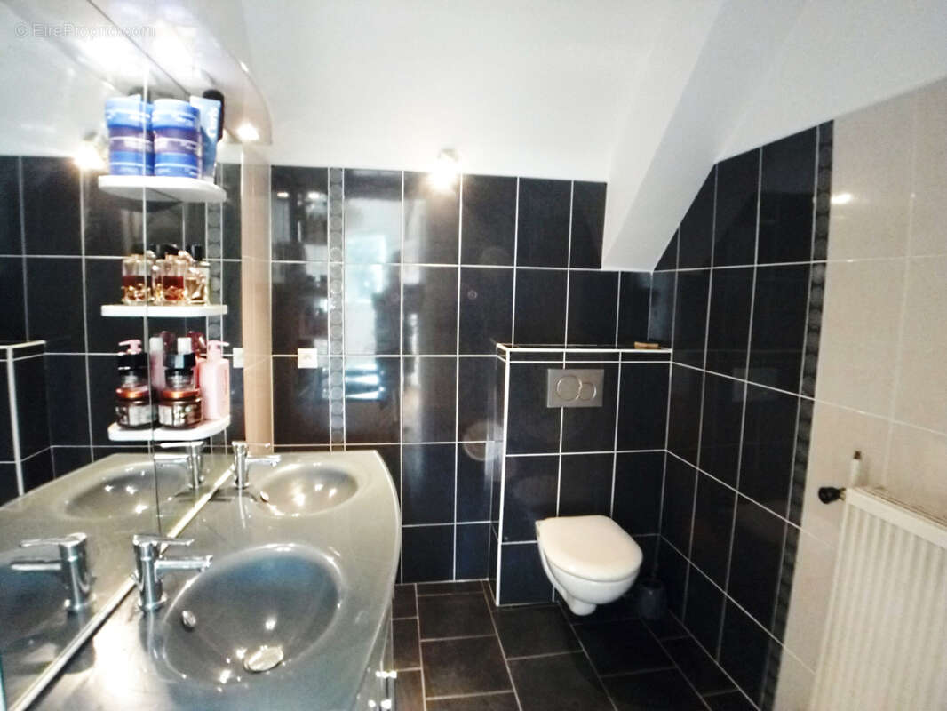 Maison à ANGERVILLE-LA-CAMPAGNE