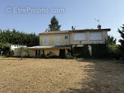 Maison à SAINT-SULPICE-DE-FALEYRENS