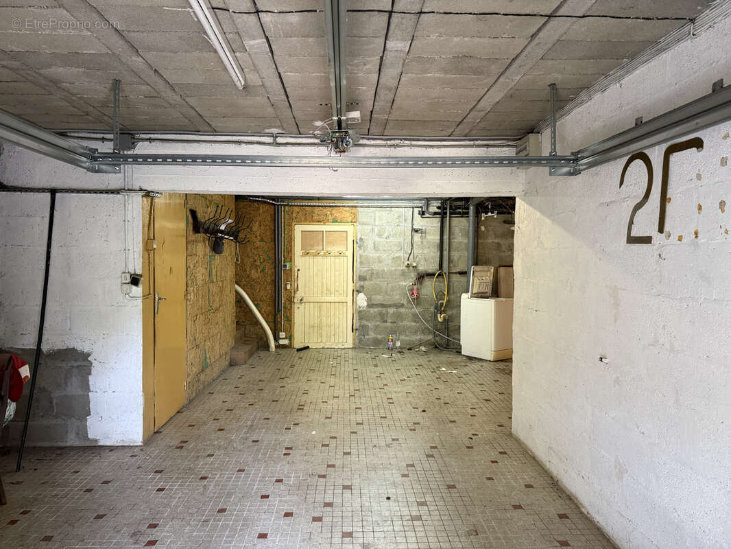 Maison à SAINT-SULPICE-DE-FALEYRENS