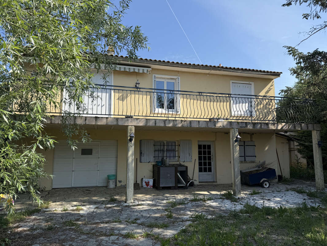 Maison à SAINT-SULPICE-DE-FALEYRENS