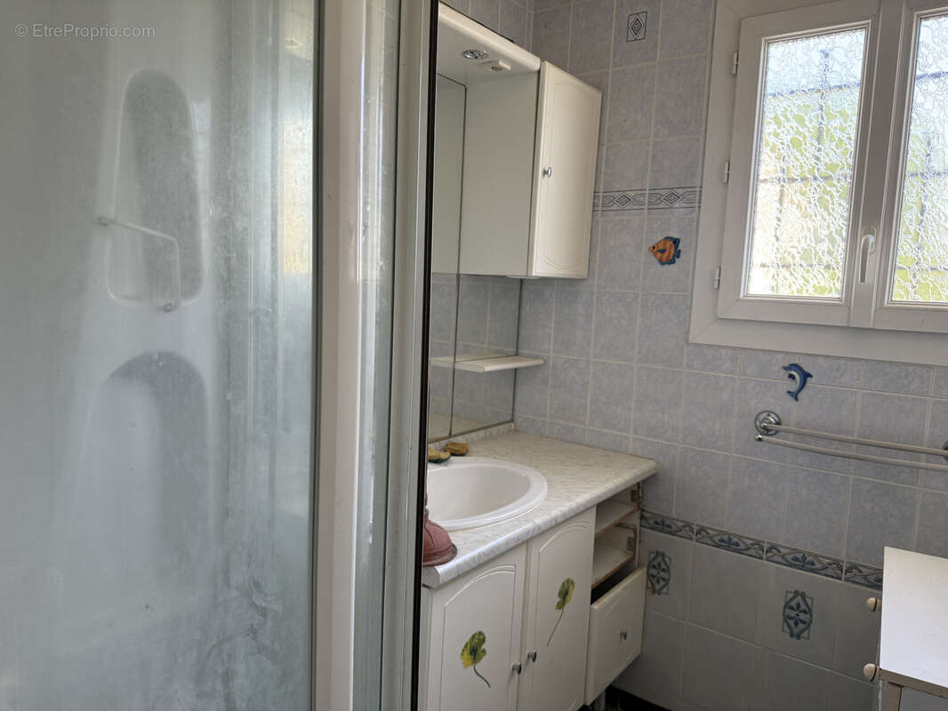 Maison à SAINT-SULPICE-DE-FALEYRENS