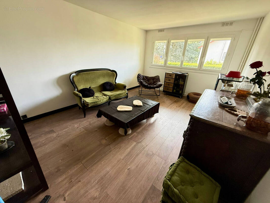 Appartement à NEUILLY-PLAISANCE