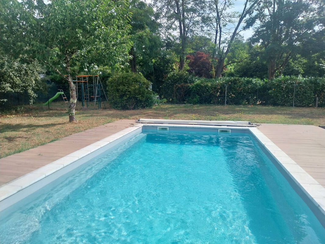 Maison à SAINT-MEDARD-D&#039;EYRANS