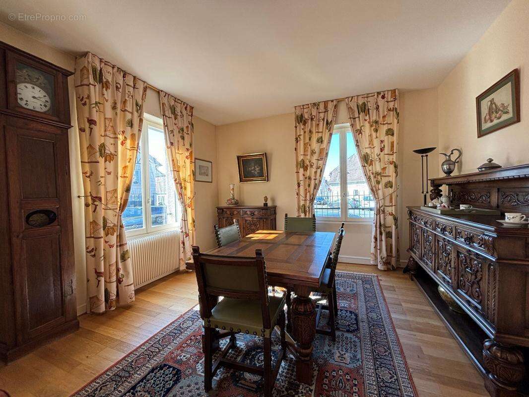 Appartement à COMPIEGNE