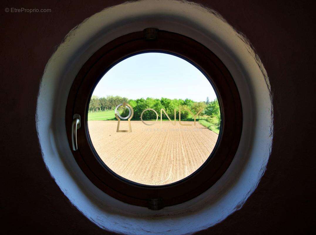 Maison à MARCILLY-D&#039;AZERGUES