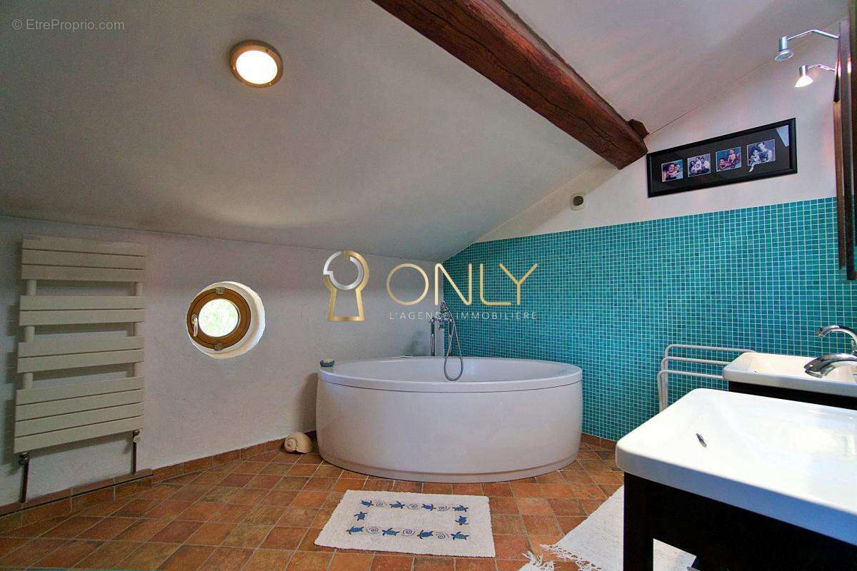 Maison à MARCILLY-D&#039;AZERGUES