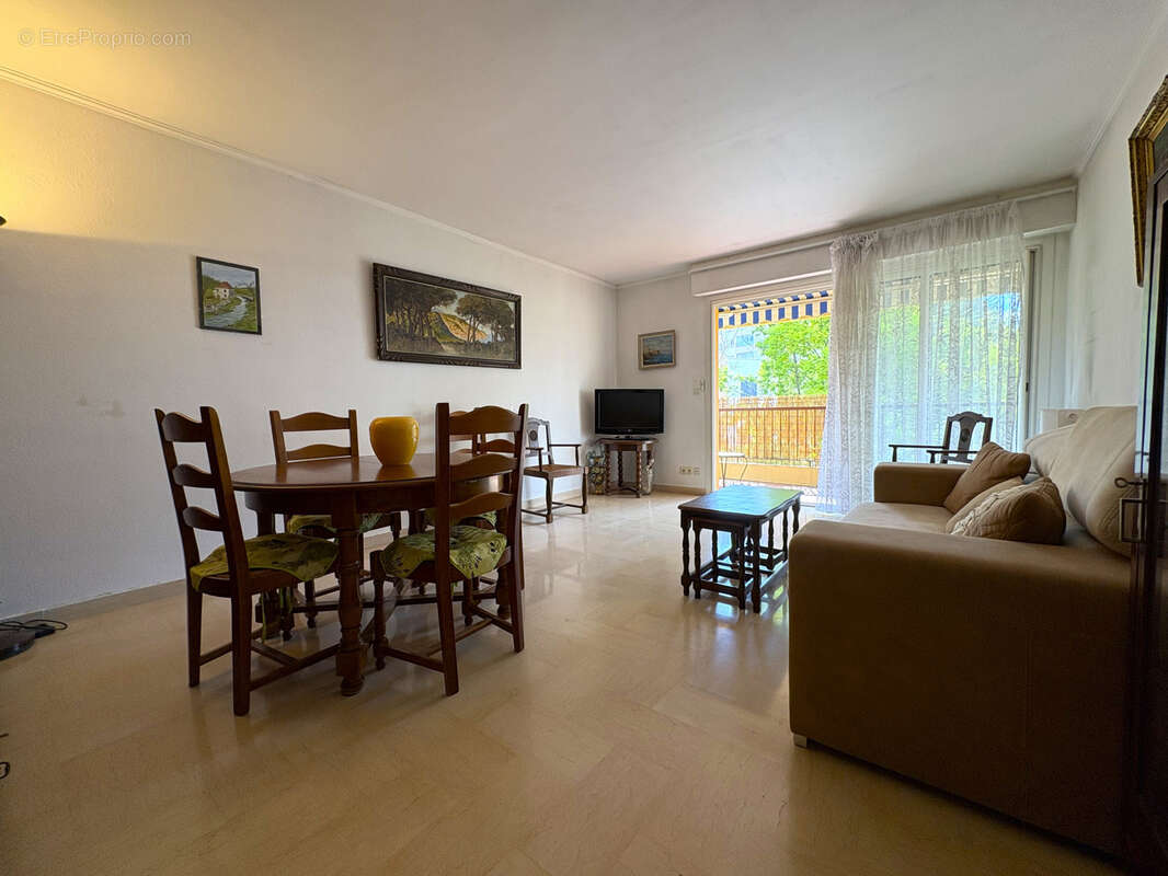 Appartement à SAINT-RAPHAEL