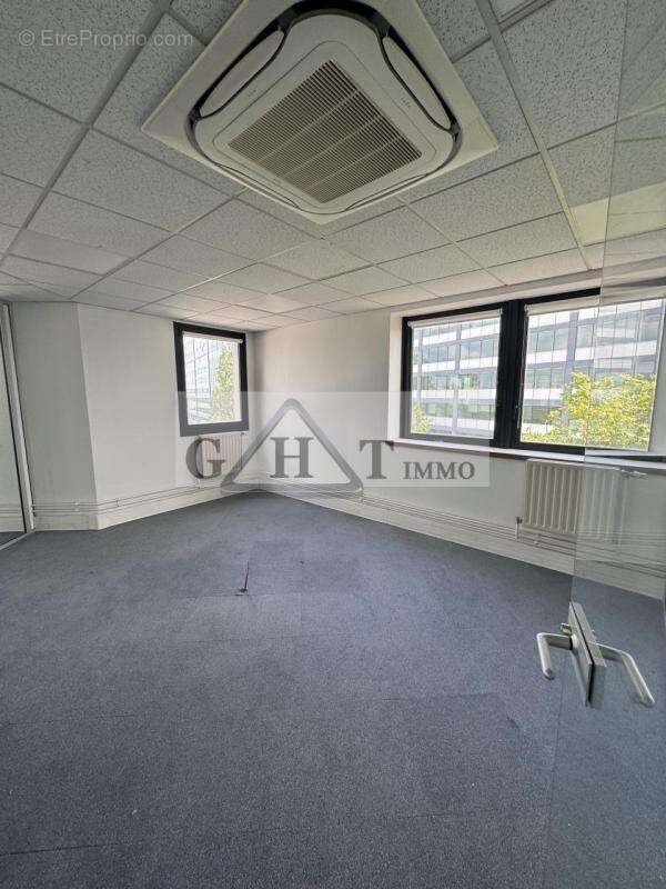 Commerce à SAINT-DENIS