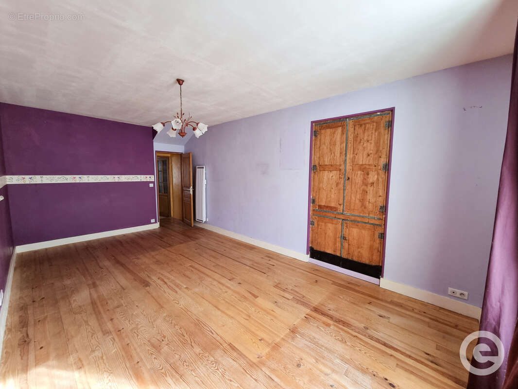 Maison à L&#039;ISLE-SUR-SEREIN