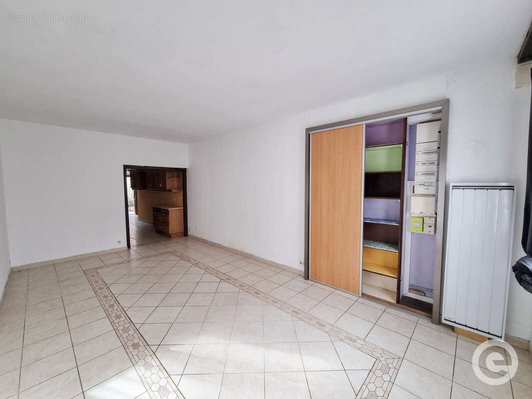 Maison à L&#039;ISLE-SUR-SEREIN