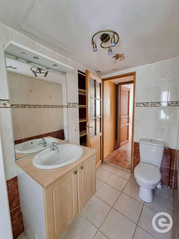 Maison à L&#039;ISLE-SUR-SEREIN