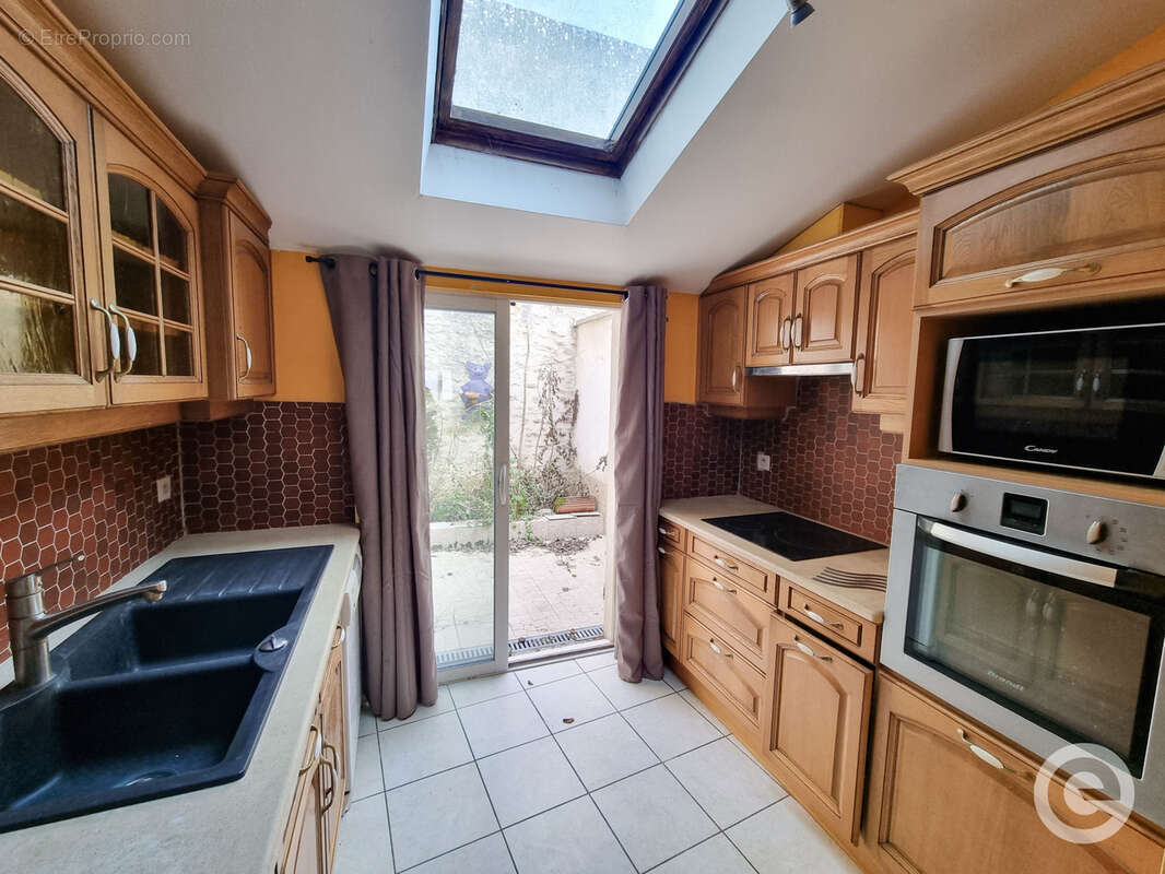 Maison à L&#039;ISLE-SUR-SEREIN