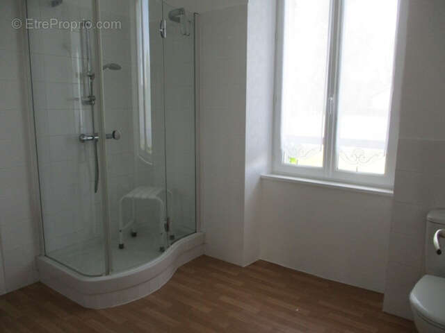 Maison à COUSSAC-BONNEVAL